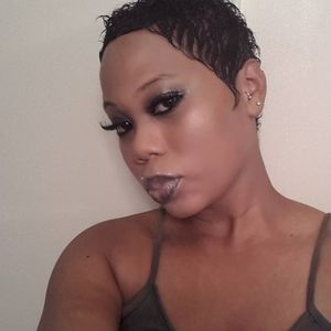 Meet your Posher, Twyla